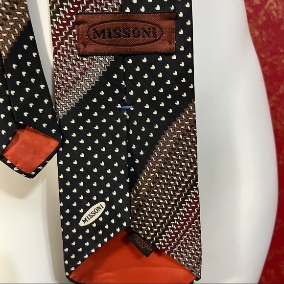 MISSONI NAVY BLUE WOOL SILK HEARTS NECKTIE - Picture 6 of 8